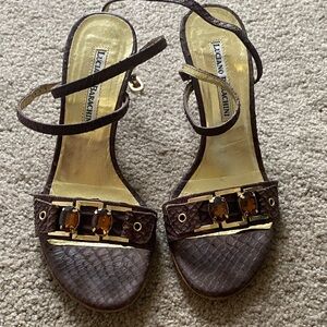Brown snake skin and rhinestone  strappy Sandals. size 6. wooden heel